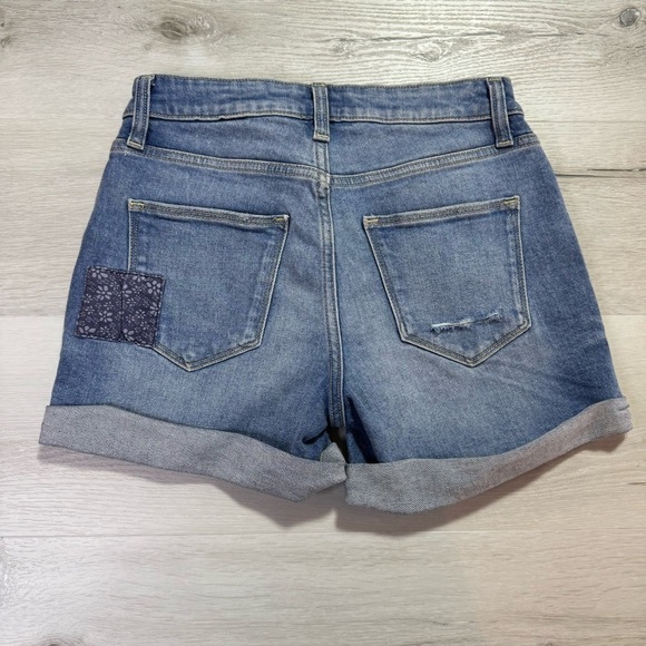 Arizona Jean Company Patchwork Detail Midrise Denim Shorts, Size 3 - Picture 3 of 9